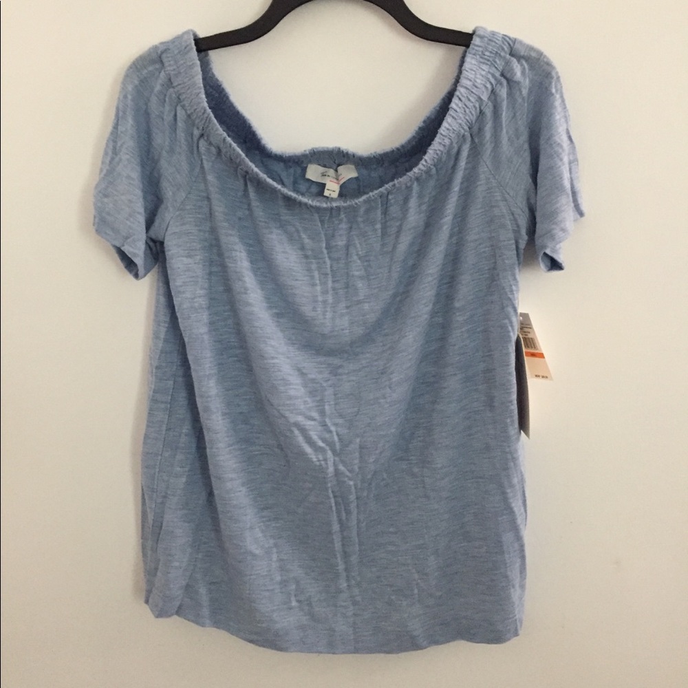 Vince Camuto off shoulder t-shirt